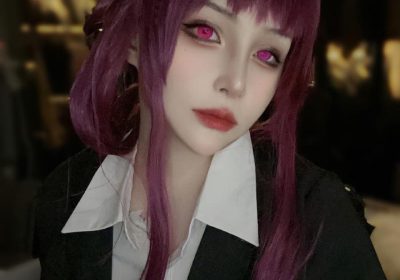 “vams子酒吞蛇皮诠释经典风格，送上一份专属cos作品集”。