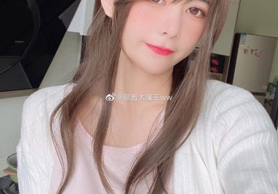妆容精致，造型惊艳，眼酱大魔王w作品cos图包震撼登场。