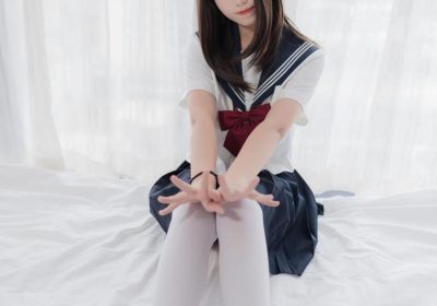 蜜汁猫裘cos图包：一袭猫咪服，千种风情，尽显我的可爱和魅惑。
