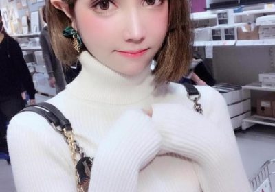 一千只猫薄禾cos雷电将军的图片，未来潮流cosplay的先驱