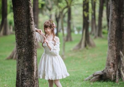 纯白翱翔天空，封疆疆cos作品带你找回自由。