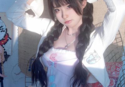 清水由乃手机壁纸：收纳她的所有原图，等待您的更新。