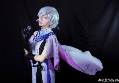 蓝小沂cos作品：一个唯美的照片