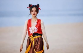 杨超越COS哪吒 在一次成为粉丝的心头爱！