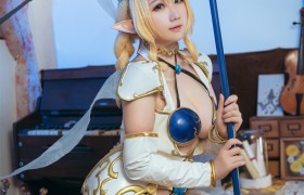 是本末末绝版写真，cospaly圈中崭露头角