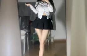 小芋泥个人简介，微密圈系列图片赏析