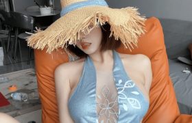抖音琳铛个人简介，早期微密圈养眼图片一览