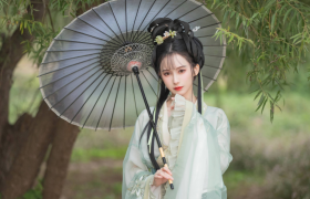 医药世家COSER妹子穿汉服妹子 一照封神!