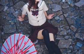 疯猫ss《丝袜狂想曲(伞)》嘿丝美少女图片欣赏