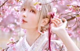 曾担任多国cosplay动漫活动嘉宾的@Elyee子 网友：非你莫属！