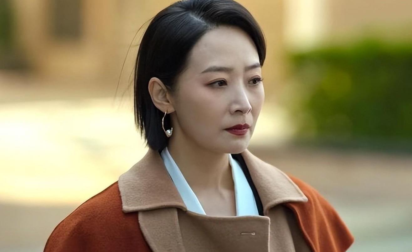 狂飙程程是谁演的，曲栅栅个人资料简历-1