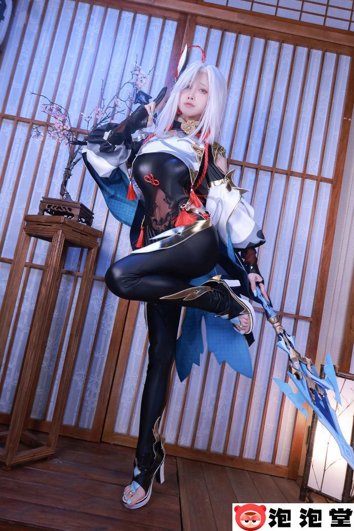 水淼aqua有实战么？夜兰礼服经验丰富花样多-3