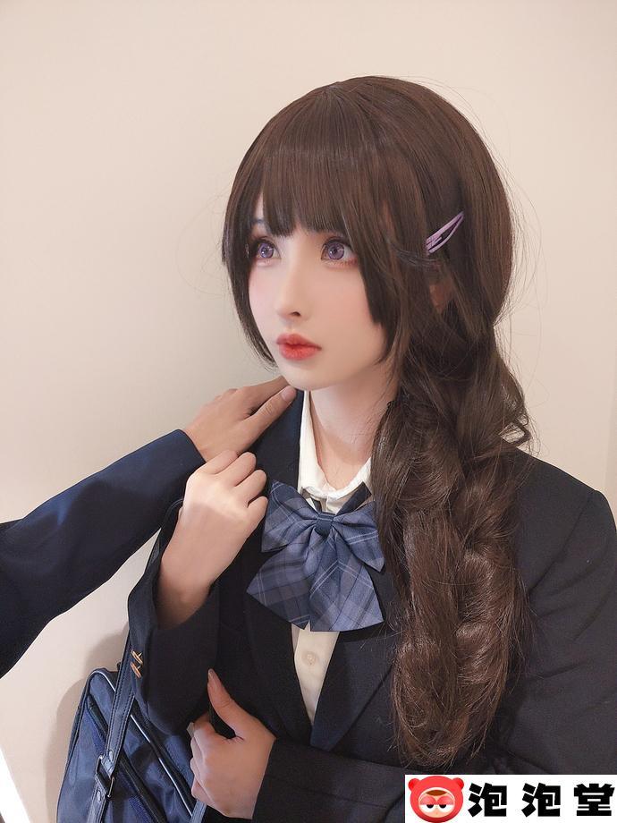 rioko凉凉子牛头人的奇妙冒险图集在哪能看？其故事情节耐人寻味-2