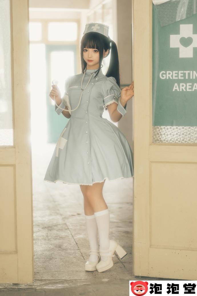 蠢沫沫和摄影师铁手教授是什么关系？他是拍摄到了蠢沫沫无创可贴的图片？-3