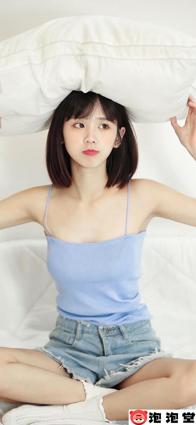 井川里予和别人打扑克牌的视频在哪里能找到？她是怎么火起来的？-5