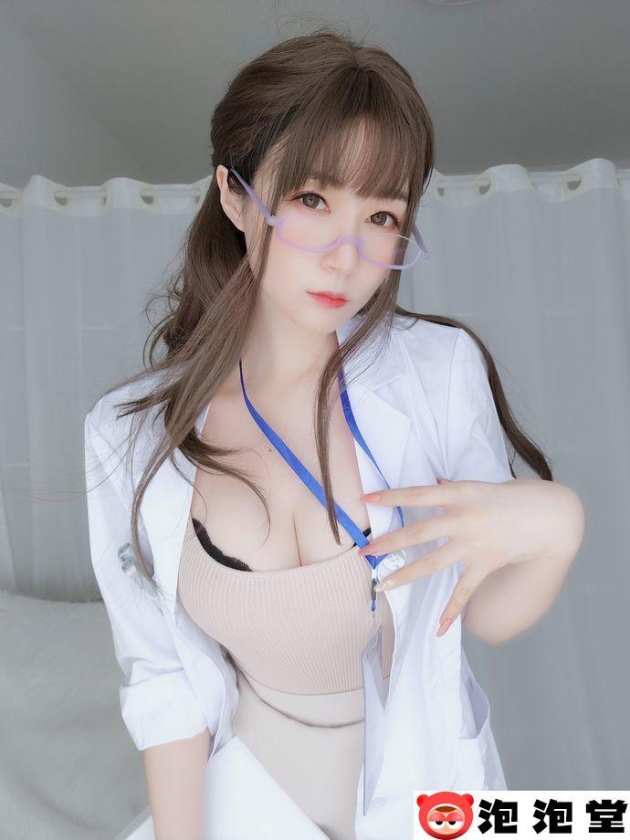白银81白银小兔子可爱诱人 白银81和摇摇乐一起拍摄的作品叫什么？-5