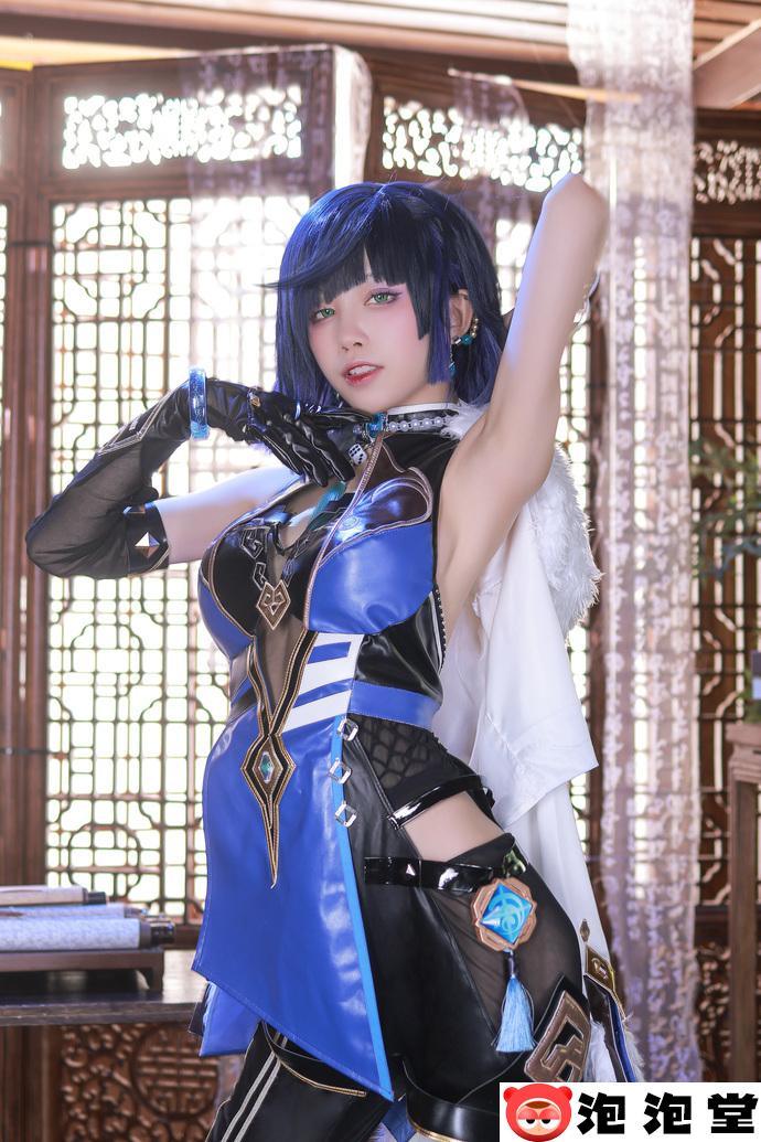 水淼aqua有实战么？夜兰礼服经验丰富花样多-4