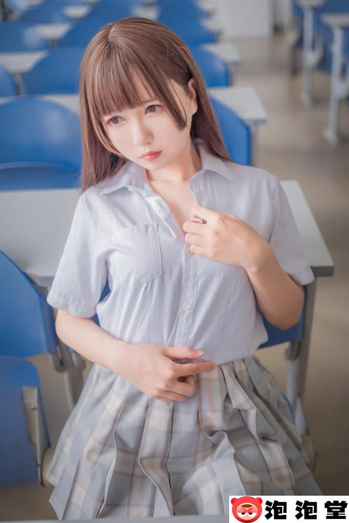超吸睛！白金saki校园水手服勾引起学生时期的美好时光-6