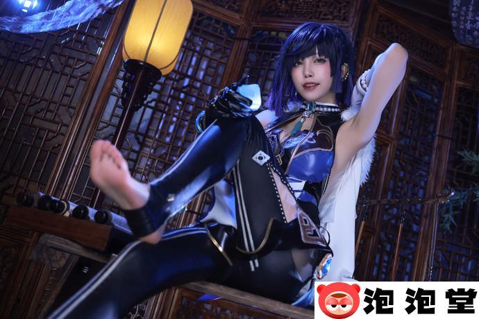 水淼aqua有实战么？夜兰礼服经验丰富花样多-1