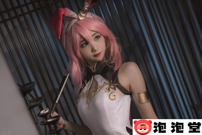 动漫博主南桃momoko是不是被胡狼与宝藏中绝美气质所折服呢？-3