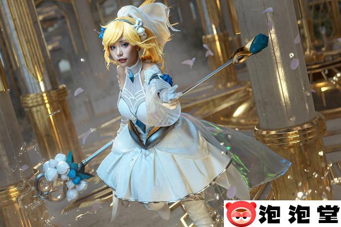激情Cosplay爆机少女喵小吉 用独特惊艳的角度征服男粉的女菩萨-6