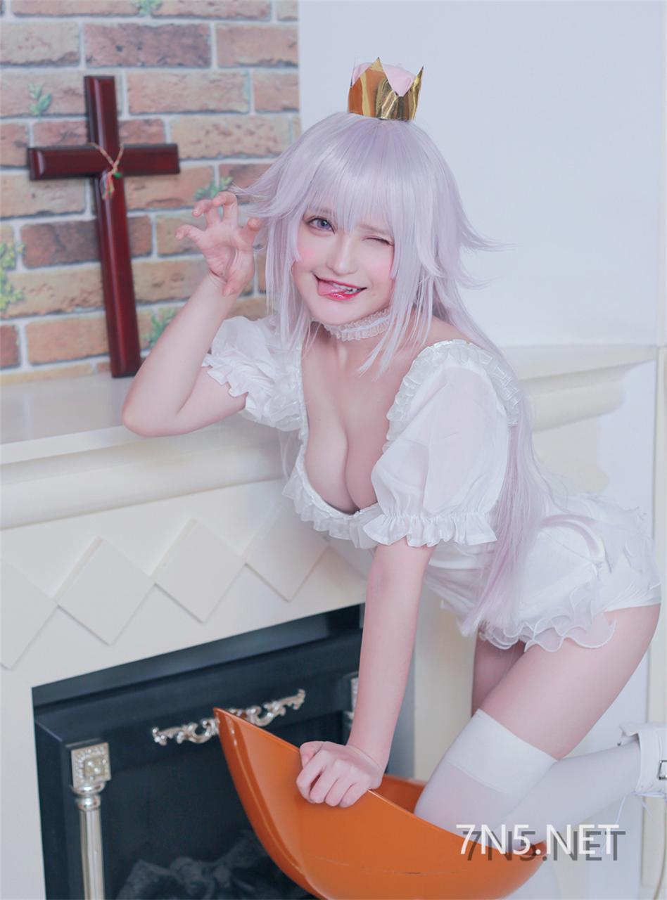 千夜未来coser电锯人cos，，似乎时空都发生了颠倒