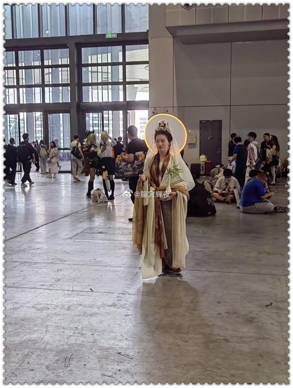上海CP29漫展惊现“女菩萨”COSPLAY，网友：你们牛逼！