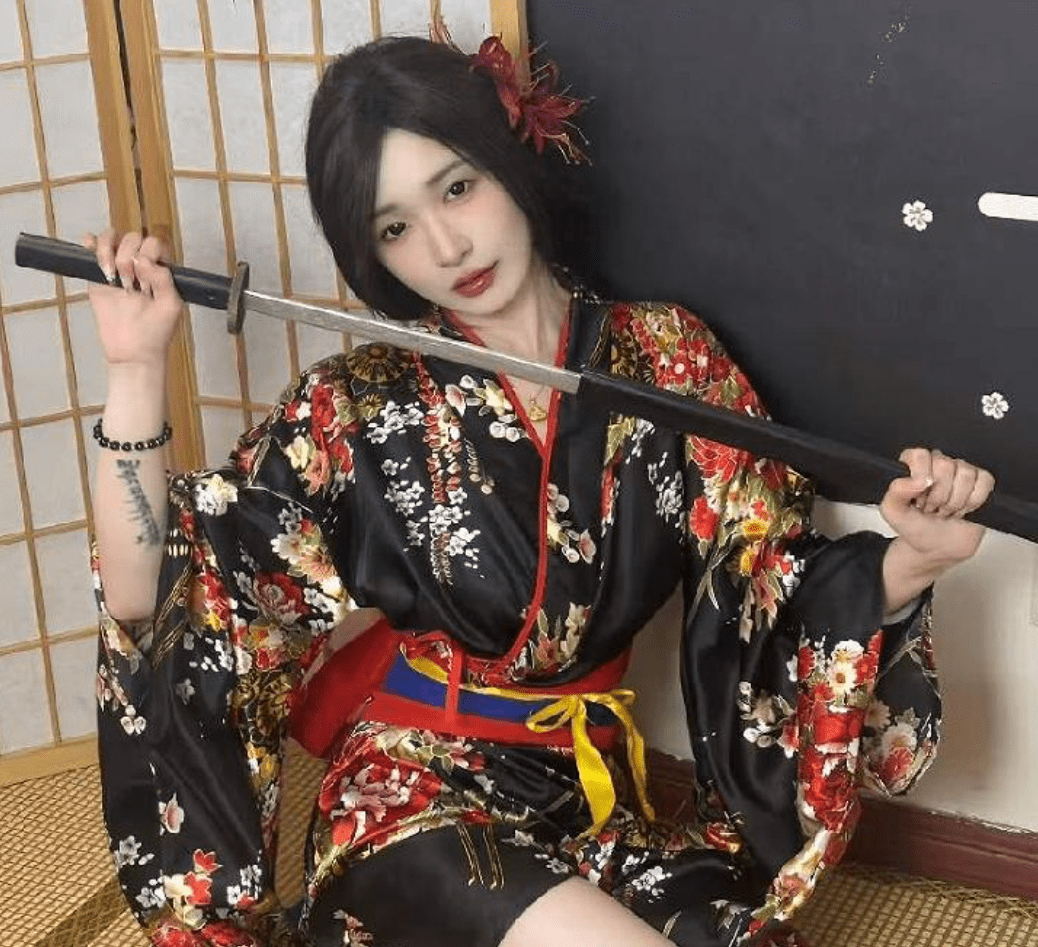 管管我啦个人简介，福利写真图片资源