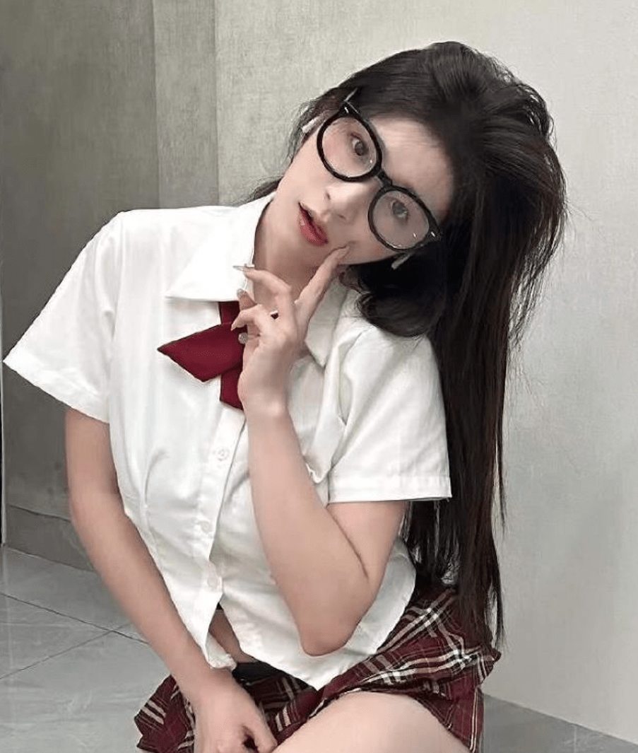 管管我啦个人简介，福利写真图片资源