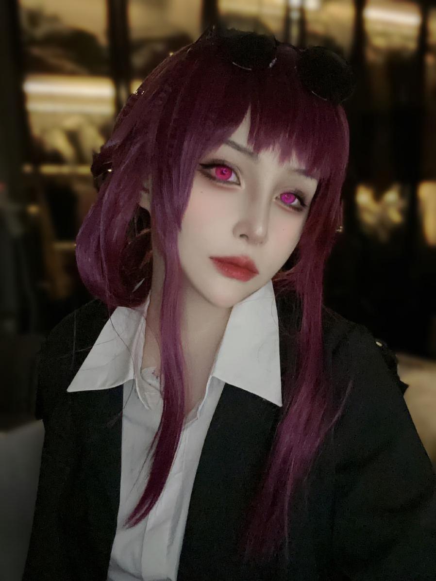 “vams子酒吞蛇皮诠释经典风格,送上一份专属cos作品集”。 “vams子酒吞蛇皮诠释经典风格,送上一份专属cos作品集”。