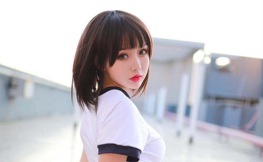 这coser不仅有精美的作品,还有您的蛋蛋的照片哦 这coser不仅有精美的作品,还有您的蛋蛋的照片哦