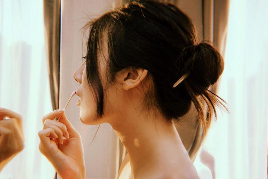 一米八的大梨子的照片原图,感受她真实的独特魅力。 一米八的大梨子的照片原图,感受她真实的独特魅力。