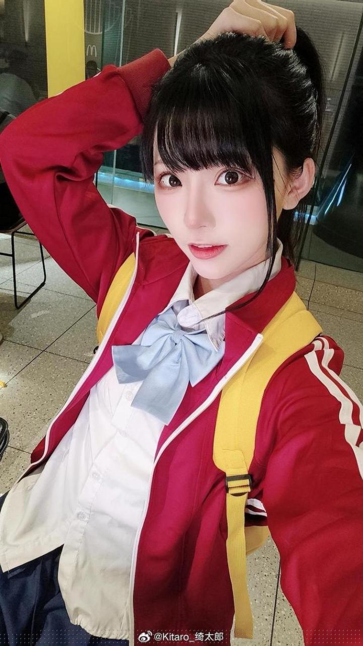 展露纯美:绮太郎白衬衫照片精选 展露纯美:绮太郎白衬衫照片精选