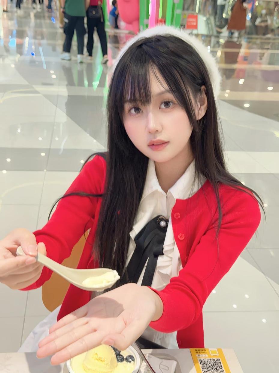 优美大气的萌芽儿cos西瓜与夏天美图,过目难忘 优美大气的萌芽儿cos西瓜与夏天美图,过目难忘