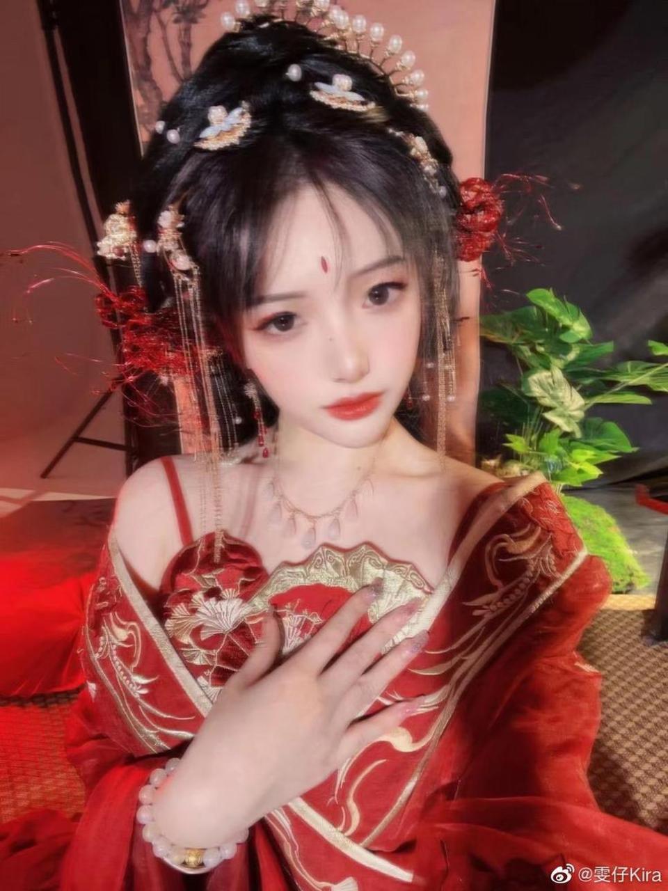 cos界新星!雯妹不讲道理是谁的合集分享,让你爱上cos cos界新星!雯妹不讲道理是谁的合集分享,让你爱上cos