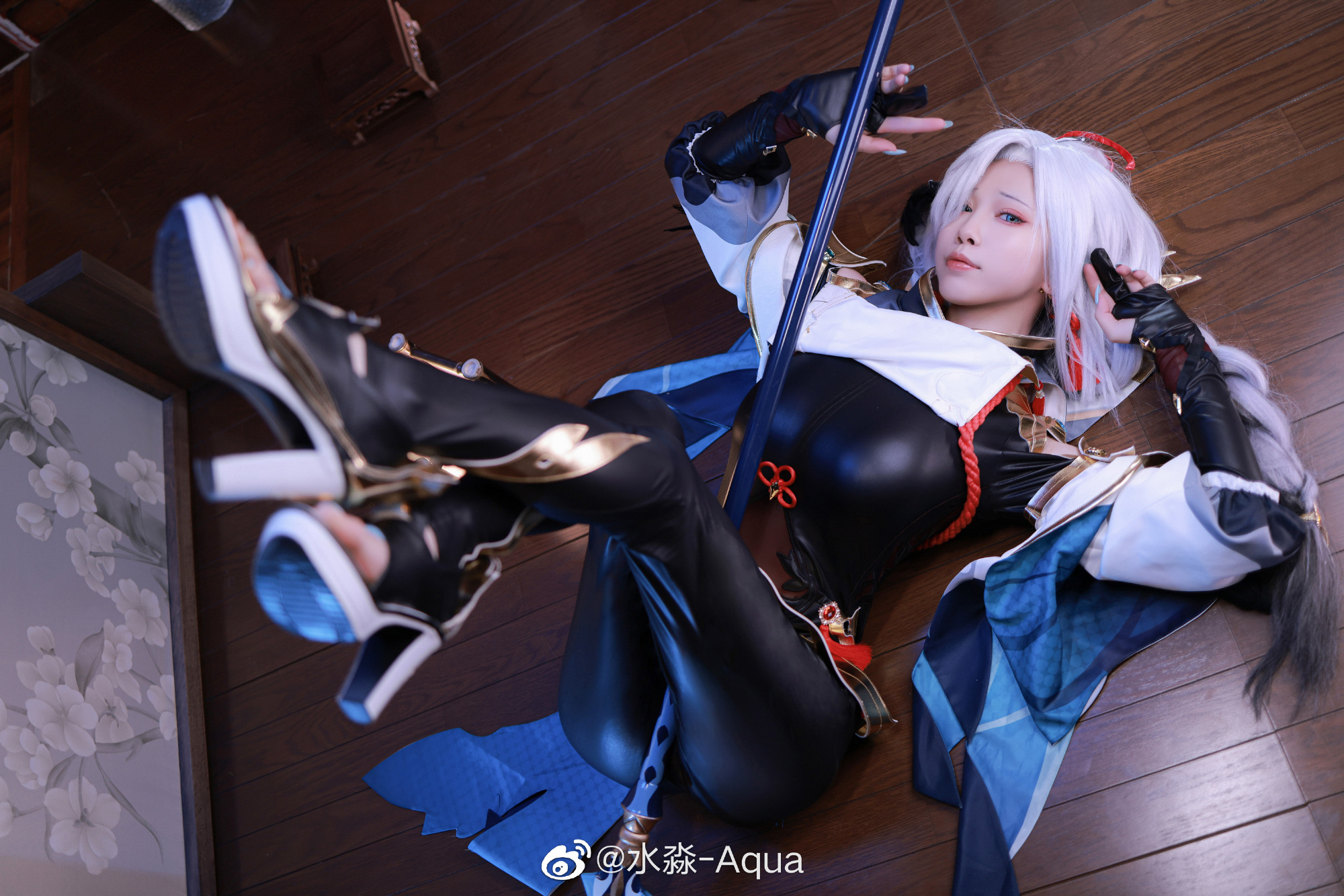 水淼Aqua《原神》申鹤COS 17张真人图-图集侠
