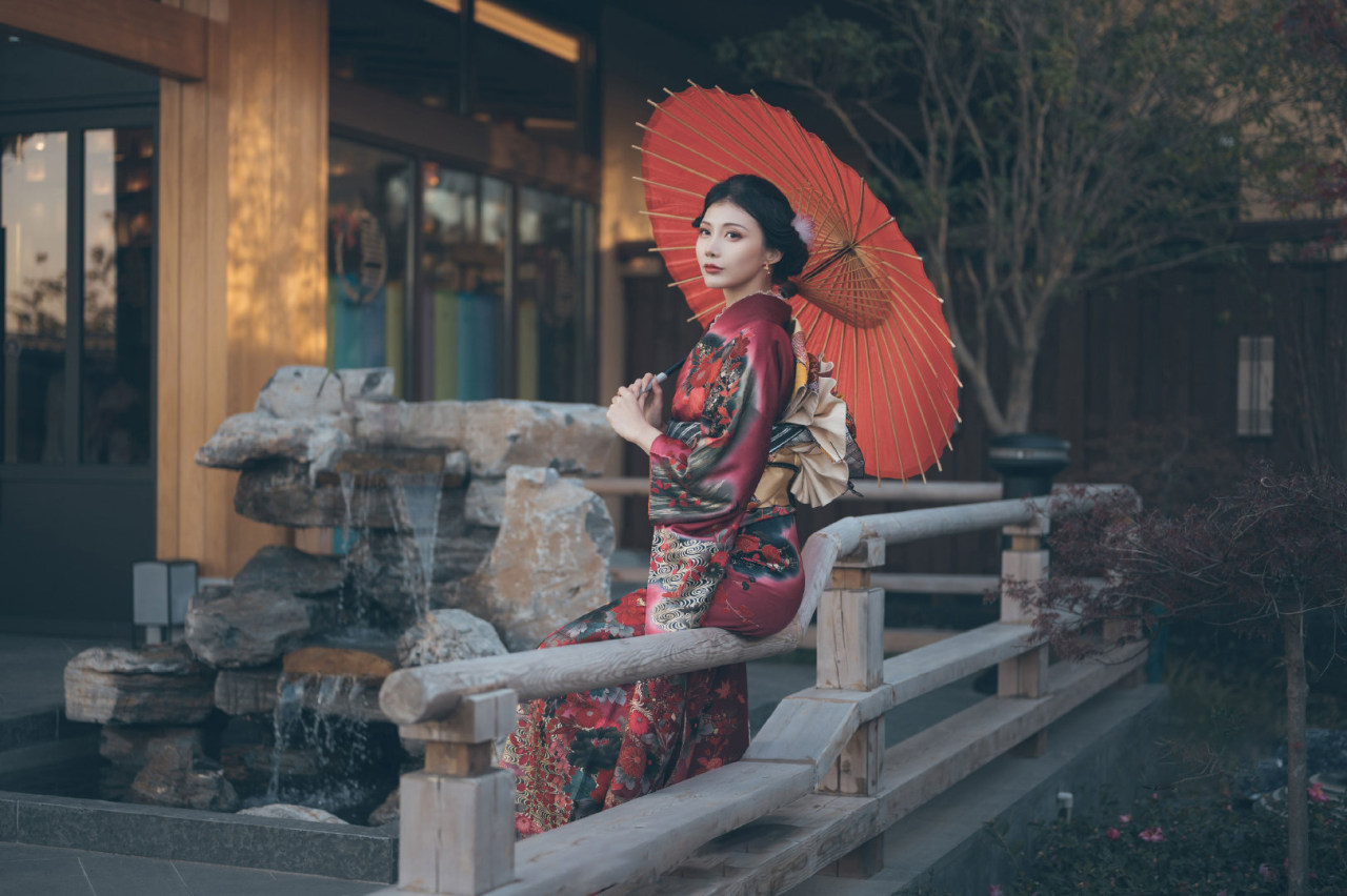 如月灰和服写真图欣赏-图集侠