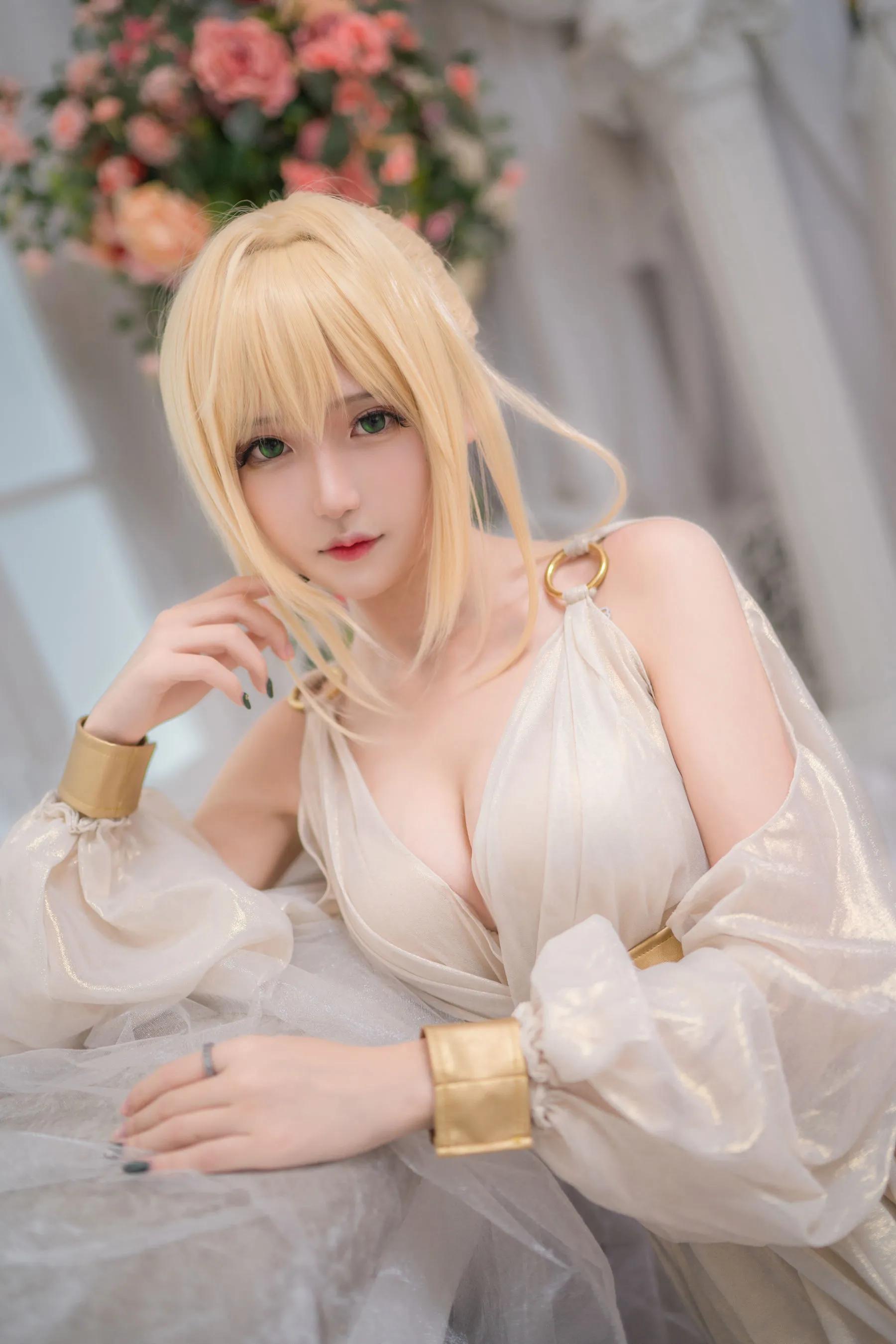 腐团儿Ikaros – 玛修尼禄主题COS欣赏-N5次元