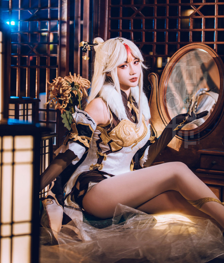 游戏《原神》凝光COS真人图（CN：如月灰）-图集侠