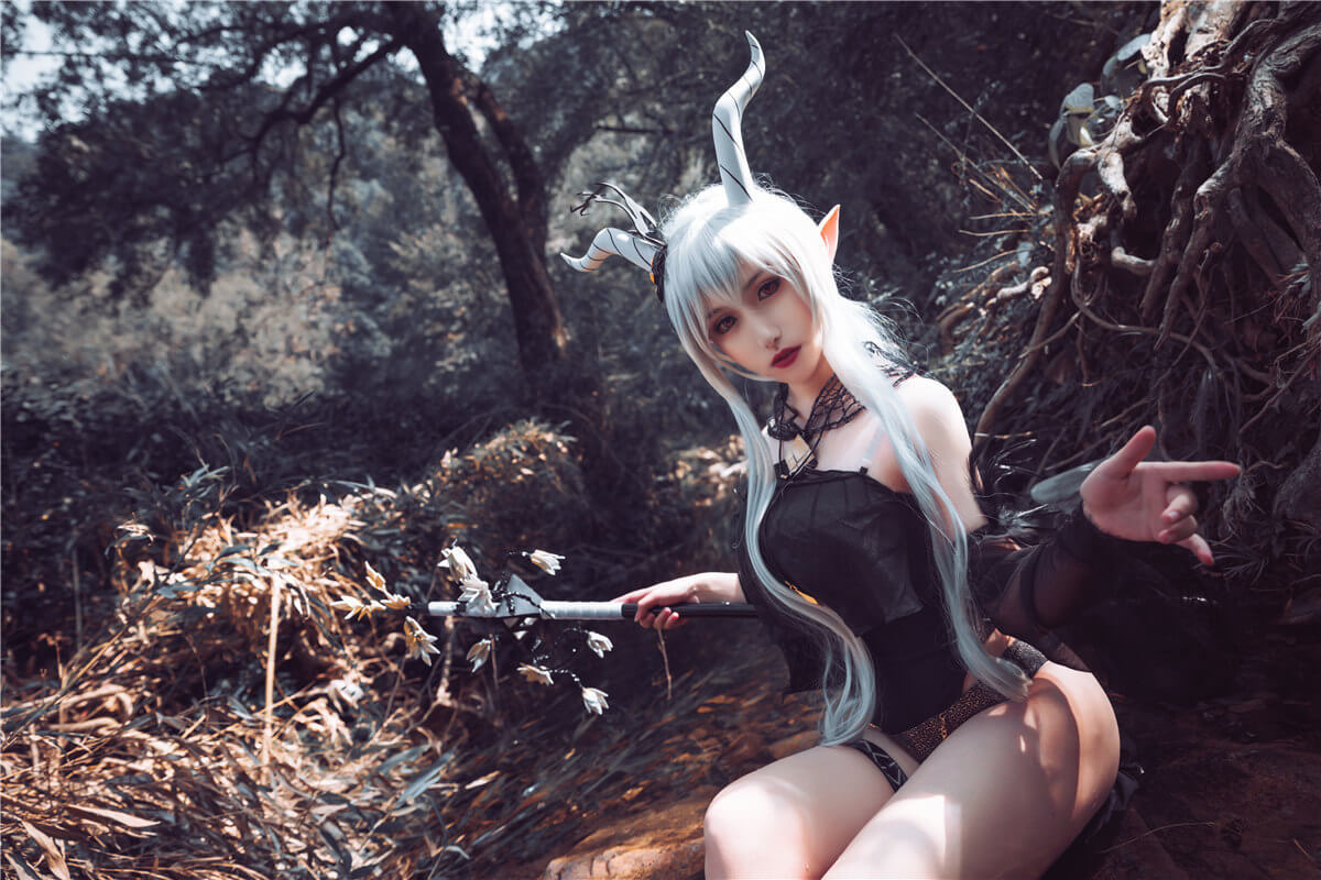 COSPLAY爱好者@芋圆侑子 前凸后翘照片资料欣赏-N5次元