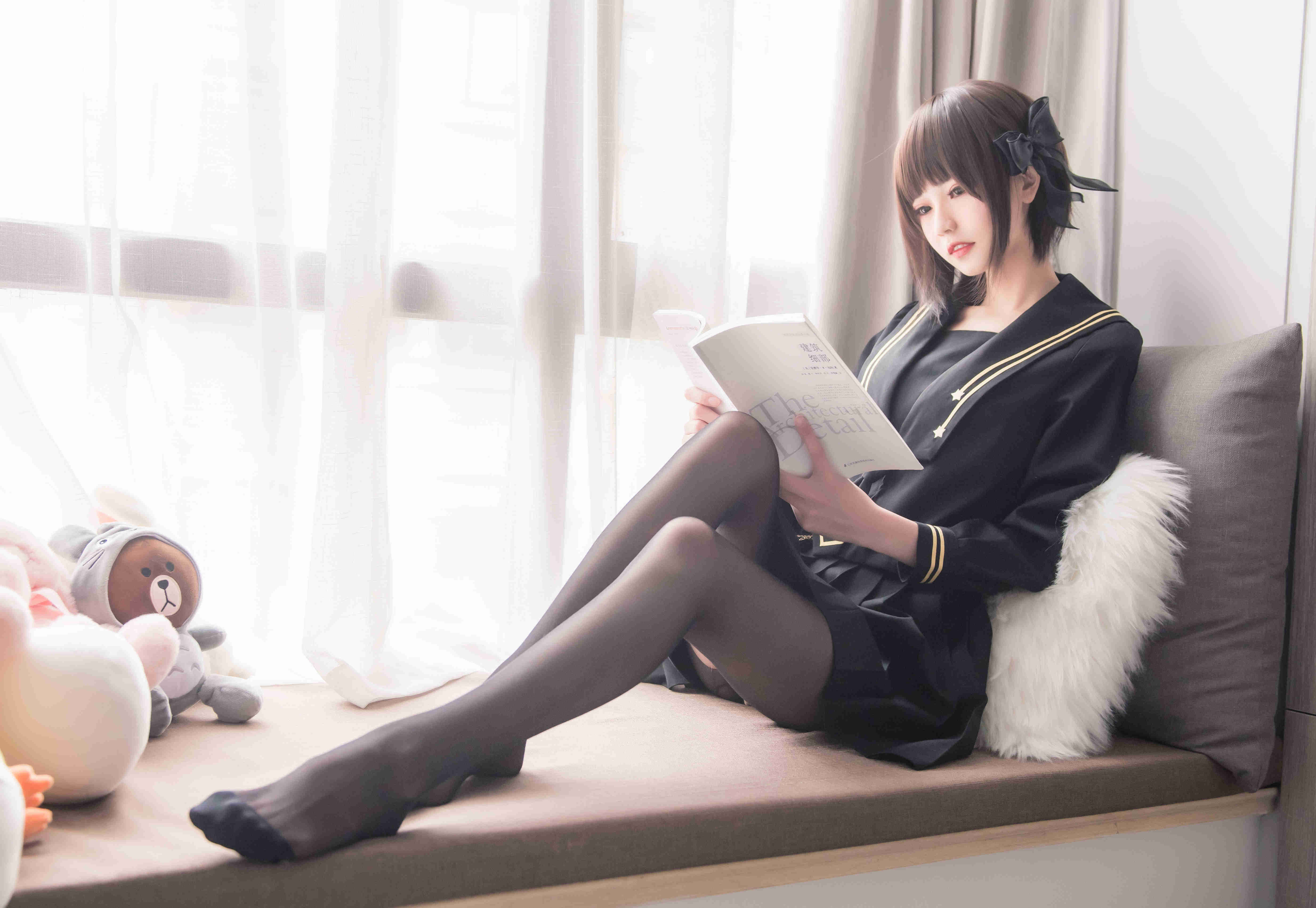 窗台上的少女@你的负卿 如梦如画太迷人了！-图集侠