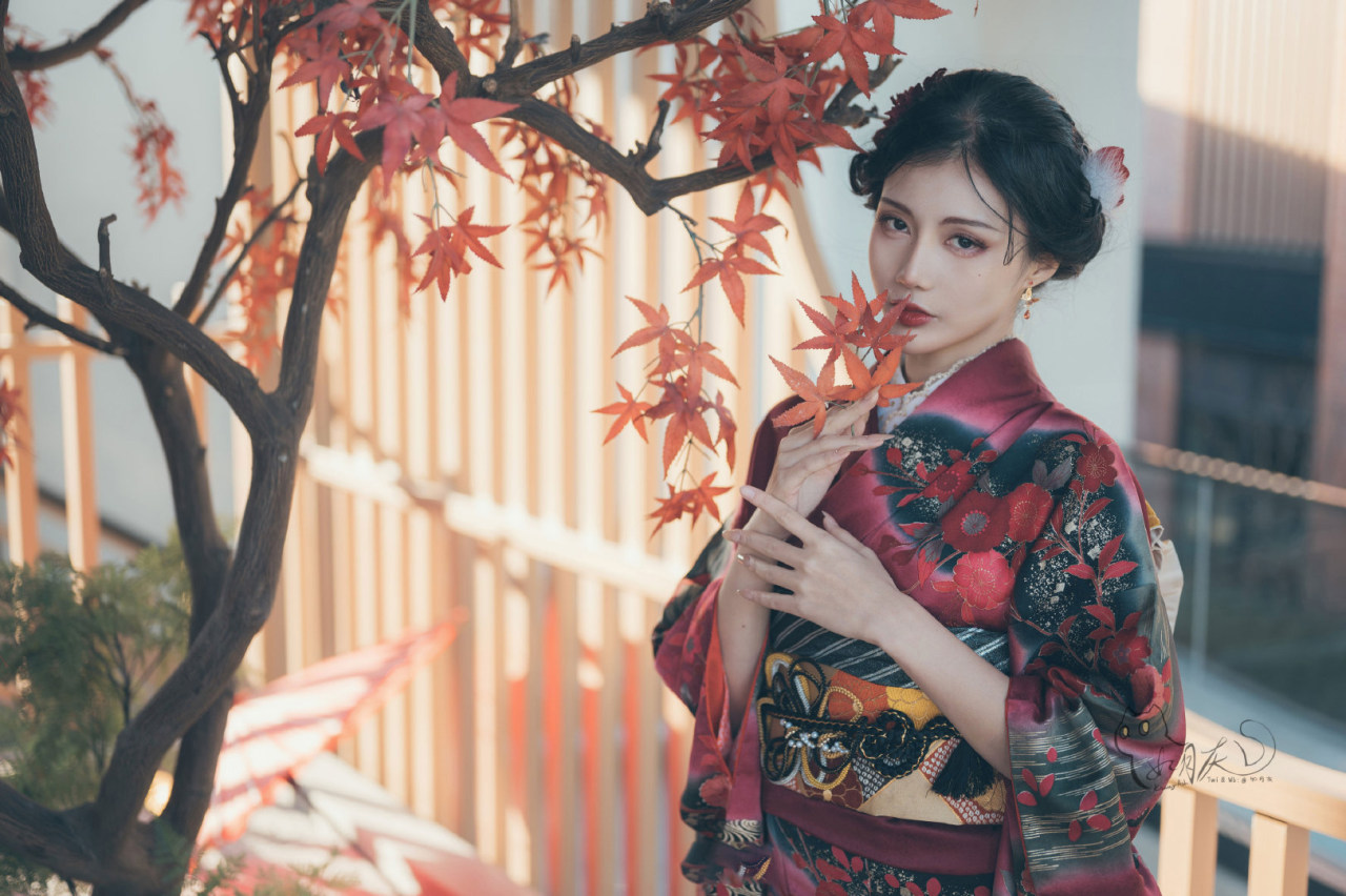 如月灰和服写真图欣赏-图集侠