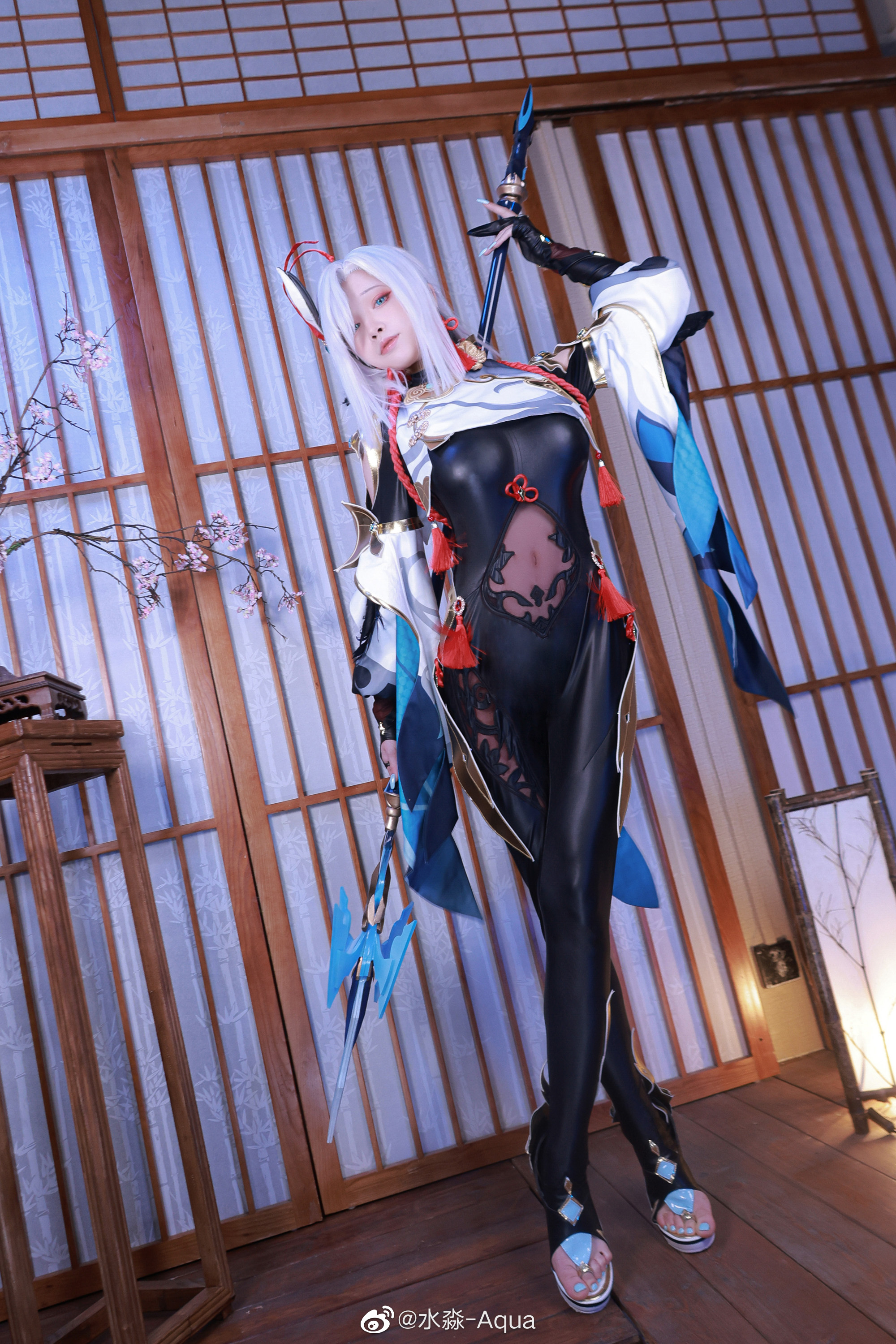 水淼Aqua《原神》申鹤COS 17张真人图-图集侠