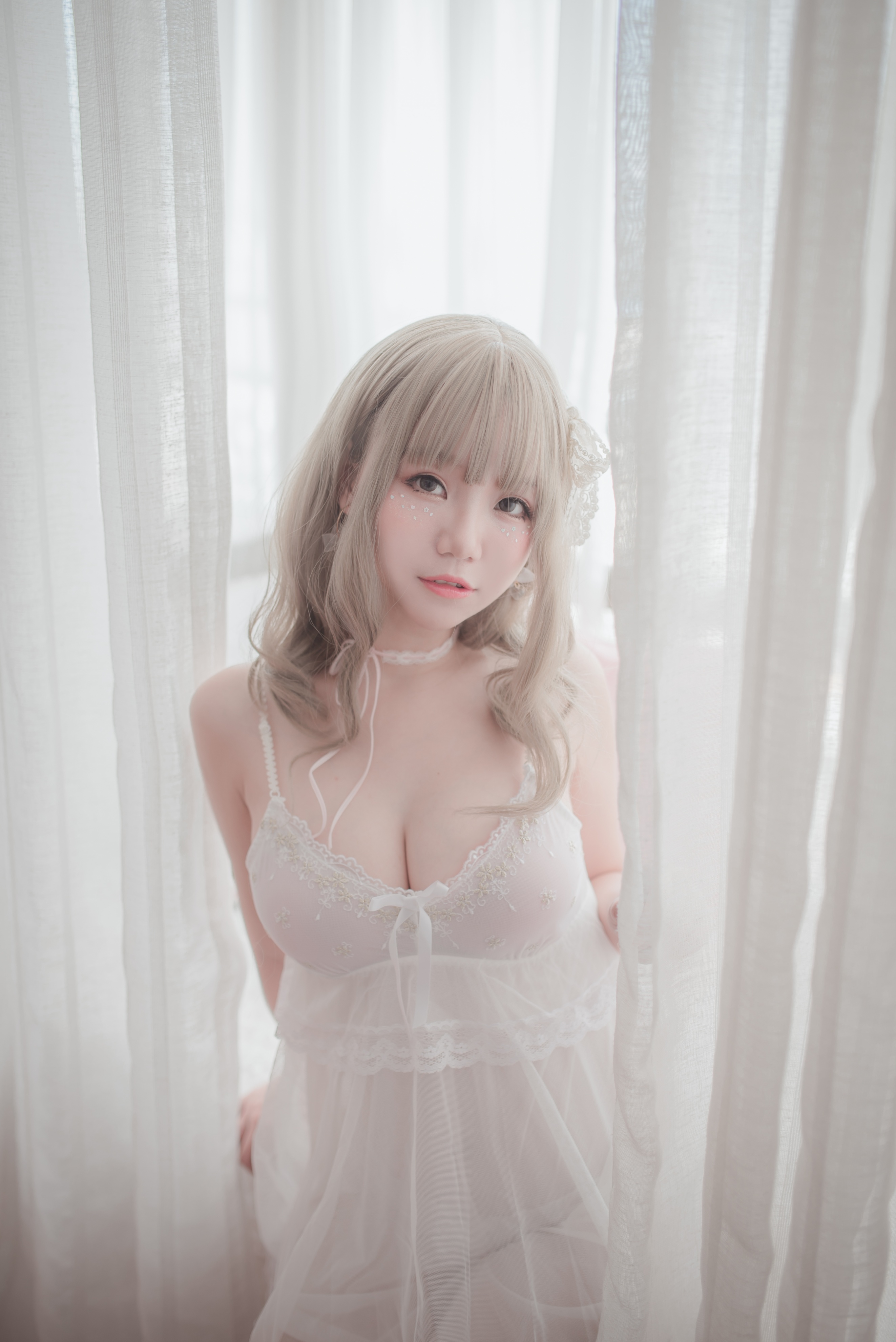 白色丝质连衣裙（CN：Yoko宅夏）少女私房写真-N5次元