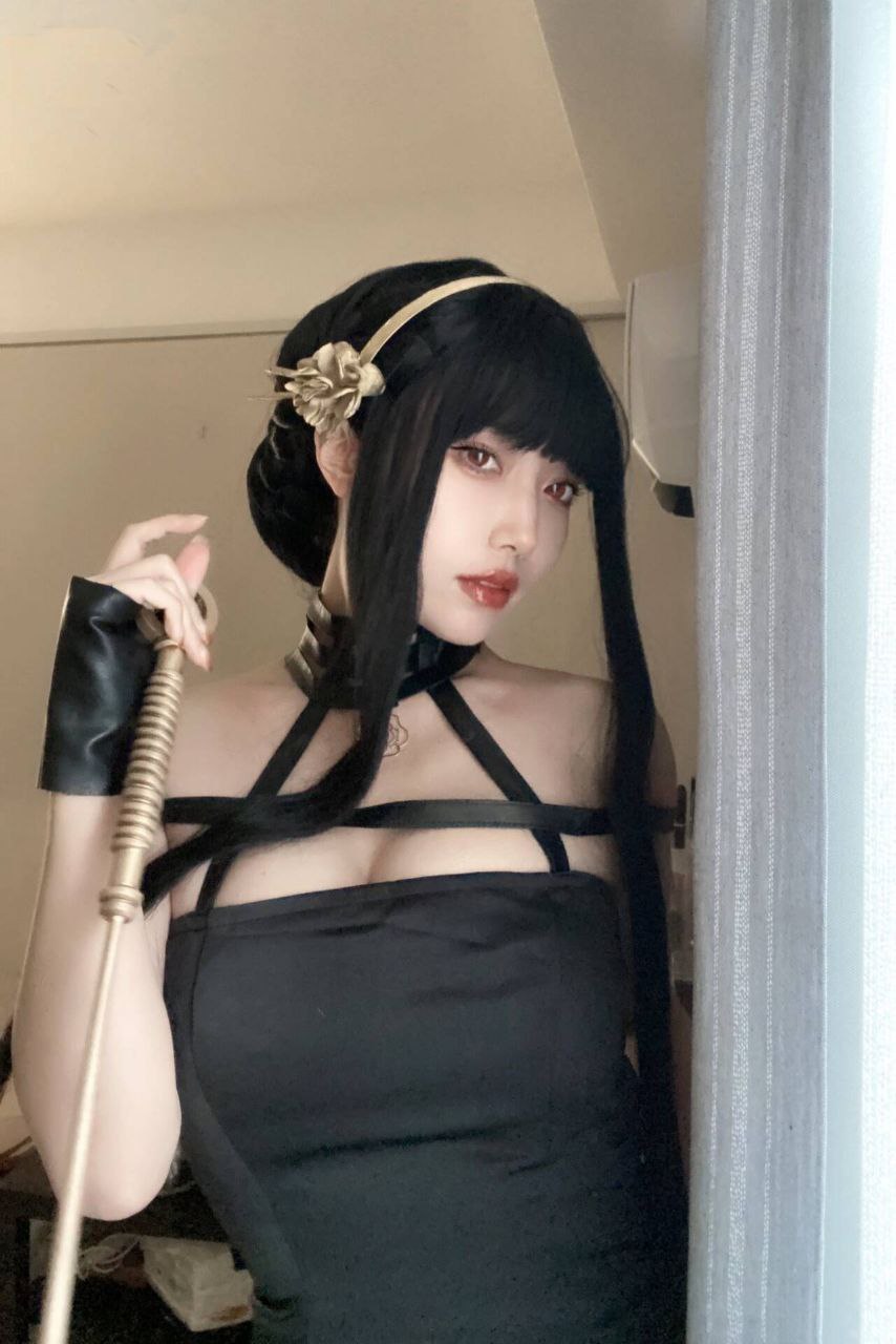 约尔kiriko_celia COS《间谍过家家》太符合原型人物了-图集侠