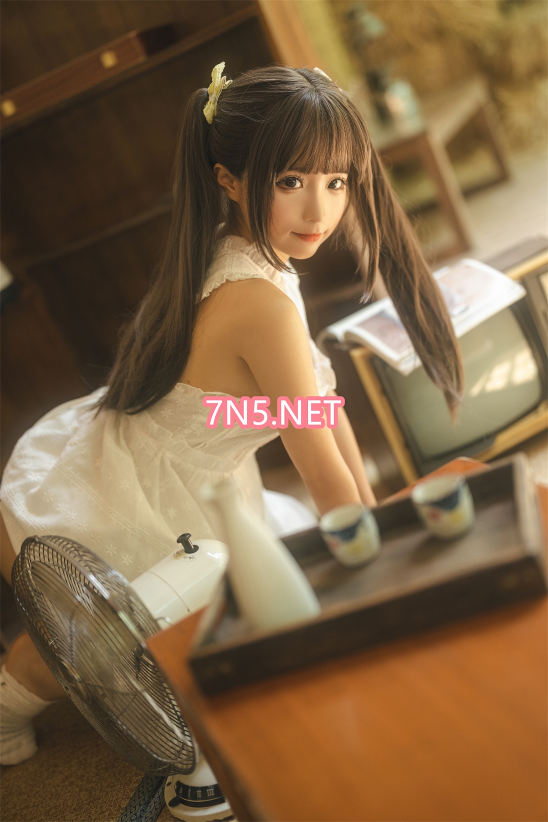 蠢沫沫小画家红格子夏大巴车四部曲长什么样 ？-图集侠