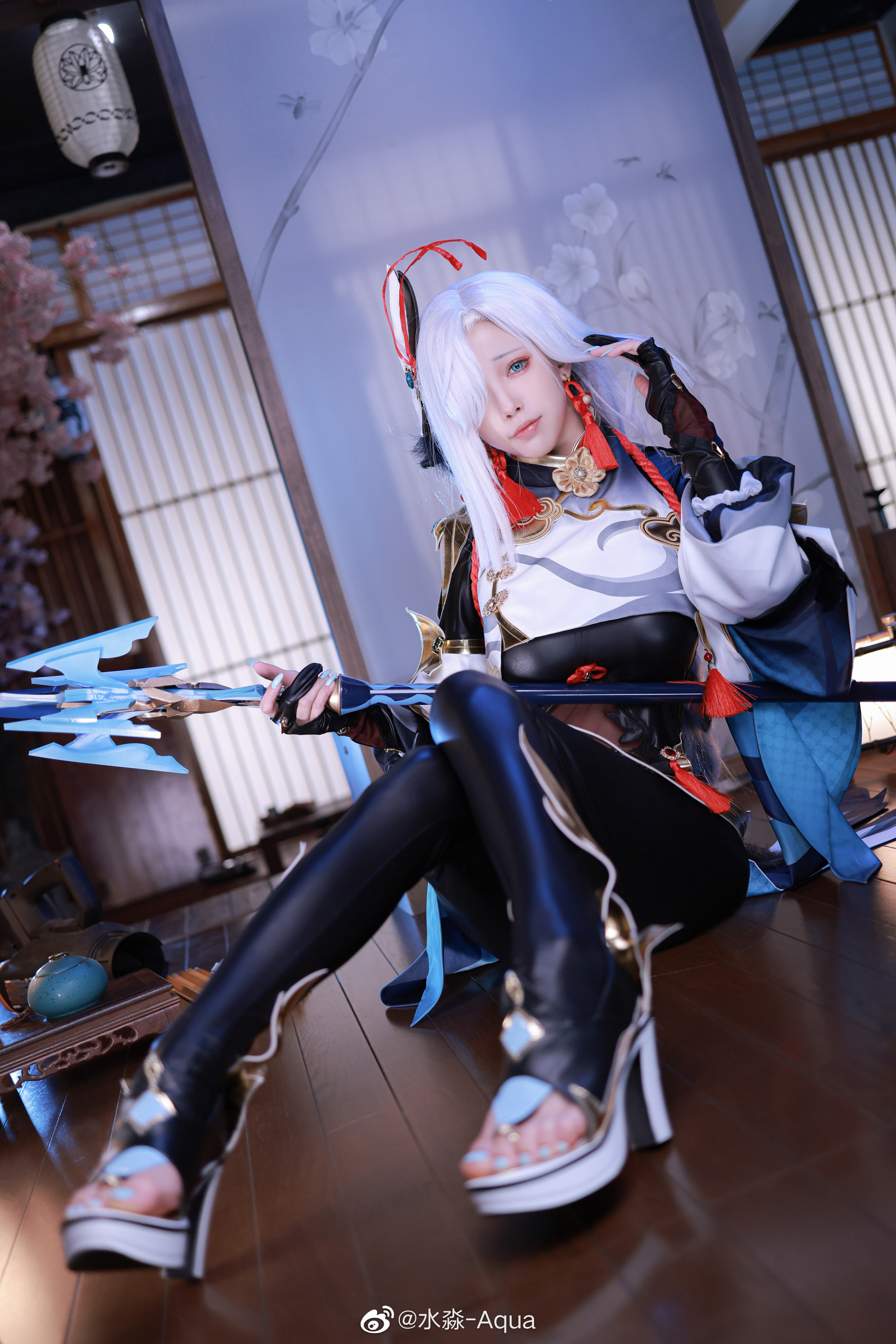 水淼Aqua《原神》申鹤COS 17张真人图-图集侠
