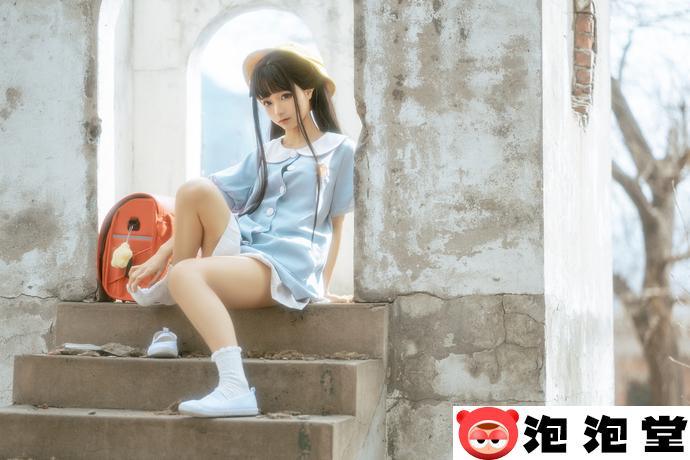 童趣与创可贴融合！蠢沫沫小黄帽绅士版cosplay系列让你感受可爱无限！