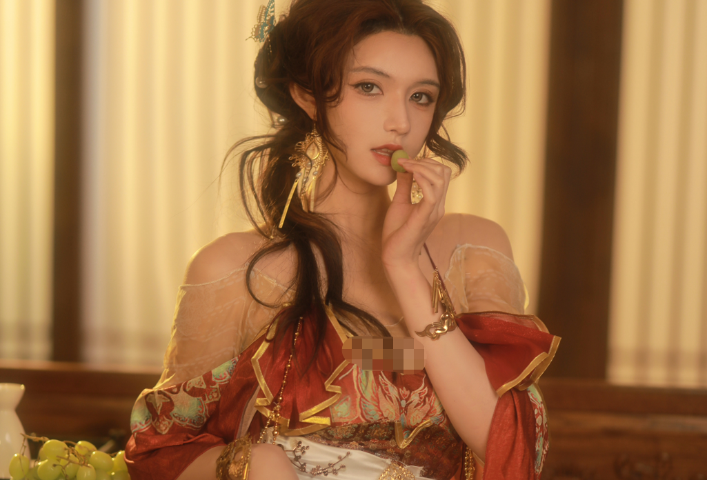 00后服装专业小姐姐 COSPLAY兔子精 画面太美了！-图集侠
